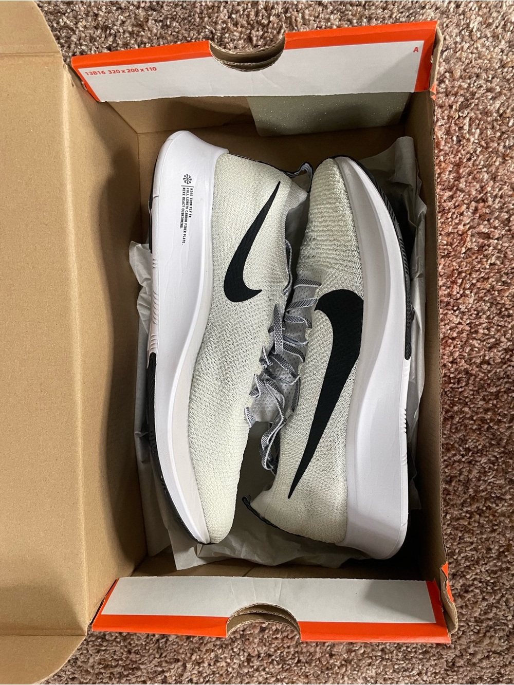 NWT Women’s Nike Zoom Fly - Fly Knit, White & Black, Platinum Tint